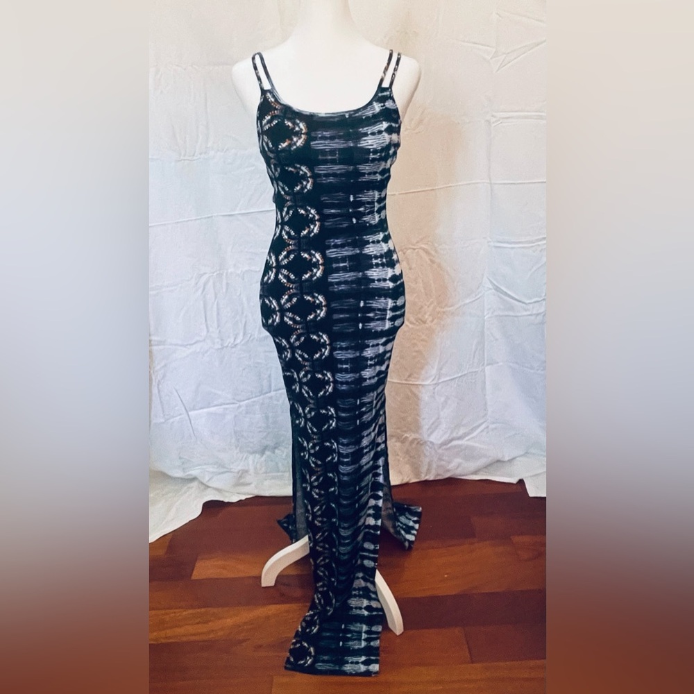 NWT BCBGeneration Navy and White Low Back Maxi Dress Size XXS
